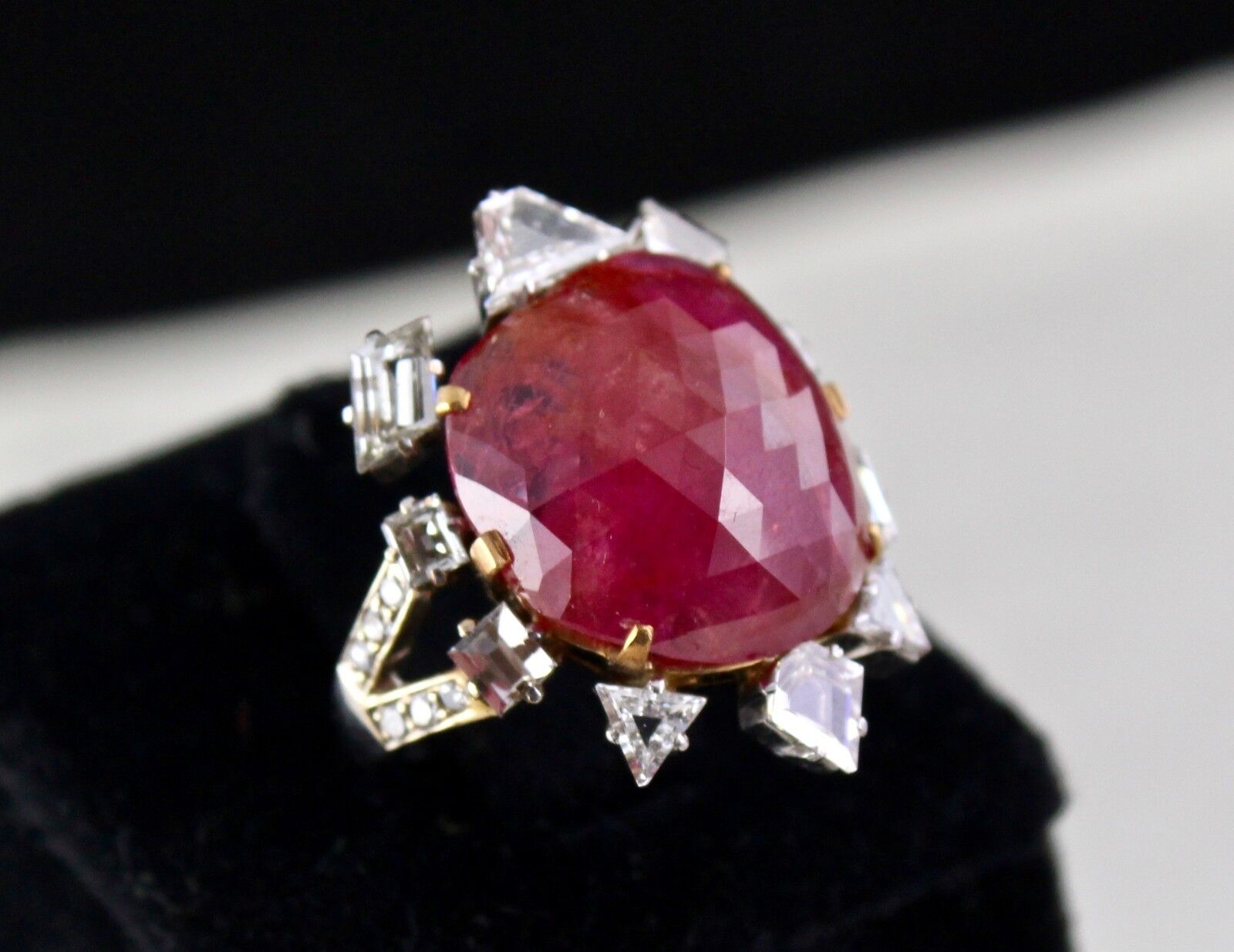 OLD ESTATE UNHEATED BURMESE RUBY CABOCHON FANCY DIAMOND 18K GOLD STATEMENT RING