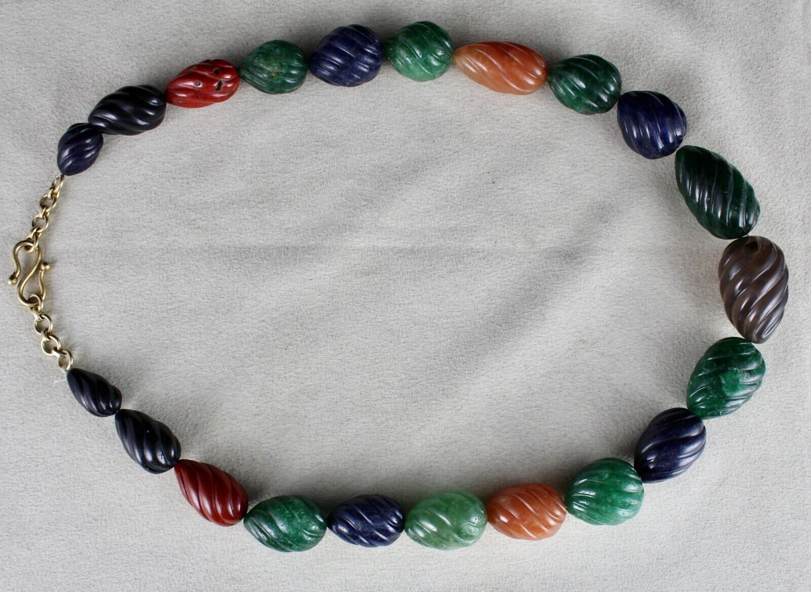 Natural Semi Precious Carved Melon Beads Necklace 942 Cts Gemstone Silver Clasp