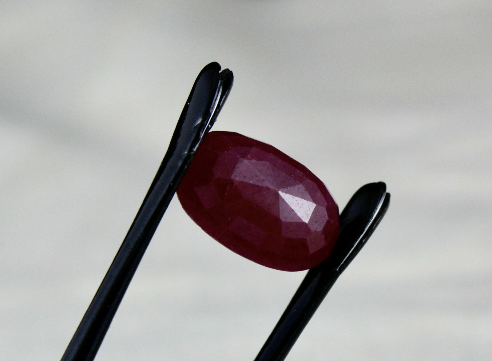 Finest Natural Red Ruby 6.67 Ct Oval Cut Gemstone For Ring Pendant Jewelry
