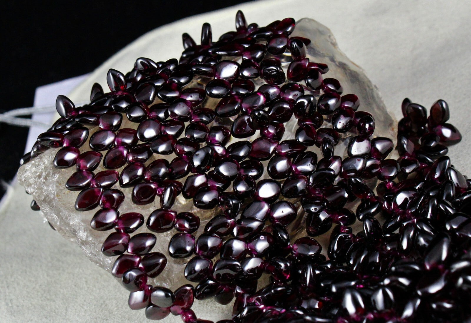 Fine Necklace 1451 Ct Natural Pink Garnet Beads Fancy Leaves 4 Line Gemstone