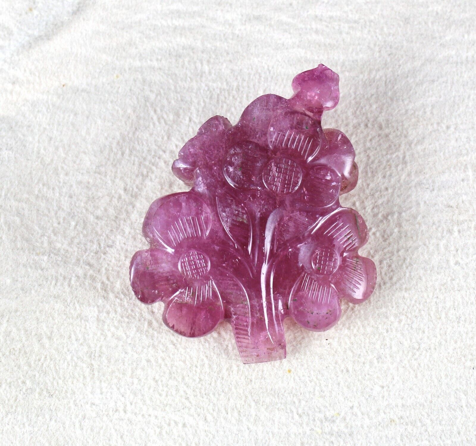 NATURAL PINKISH TOURMALINE CARVED FLOWER 103.90 CARATS OLD GEMSTONE PENDANT