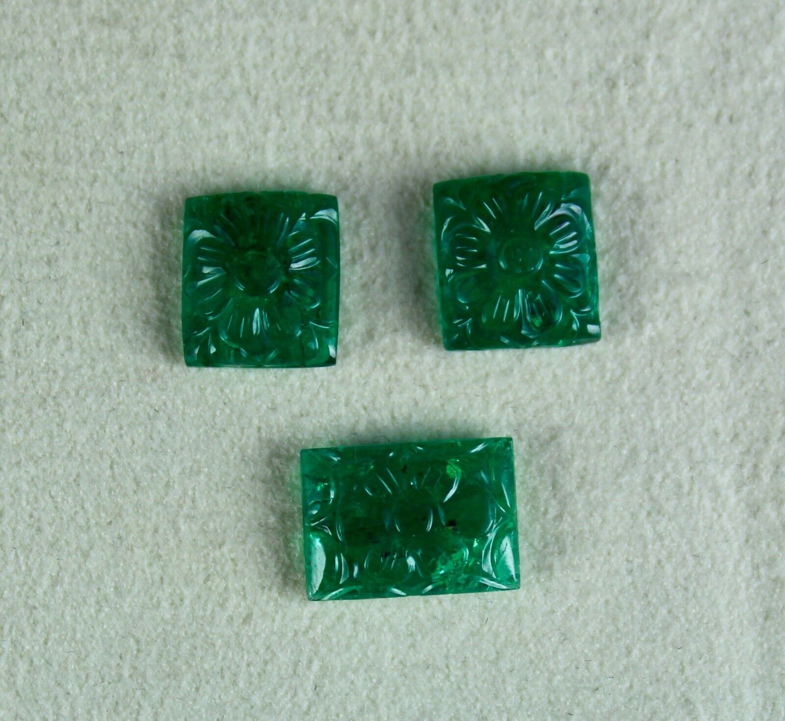 CLASSIC OLD ZAMBIAN EMERALD CARVED 3 PCS 12.97 CTS GEMSTONE FOR RING EARRING SET
