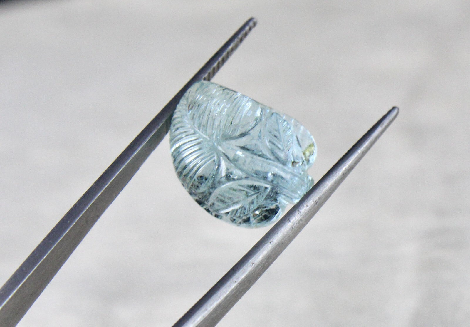 Natural Blue Aquamarine 12.15 Ct Carved Leaf Gemstone Classic Pendant Ring