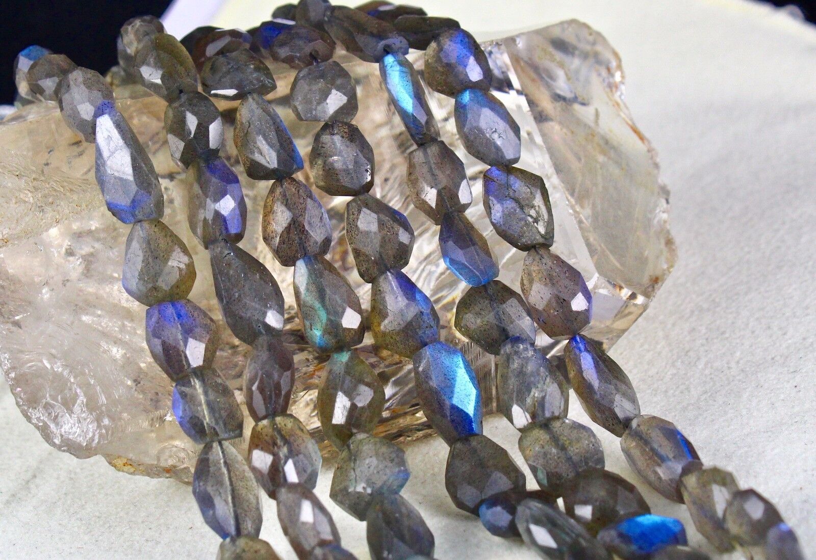 NATURAL BLACK LABRADORITE BEADS FACETED TUMBLE 3 LINE 573 CTS GEMSTONE NECKLACE
