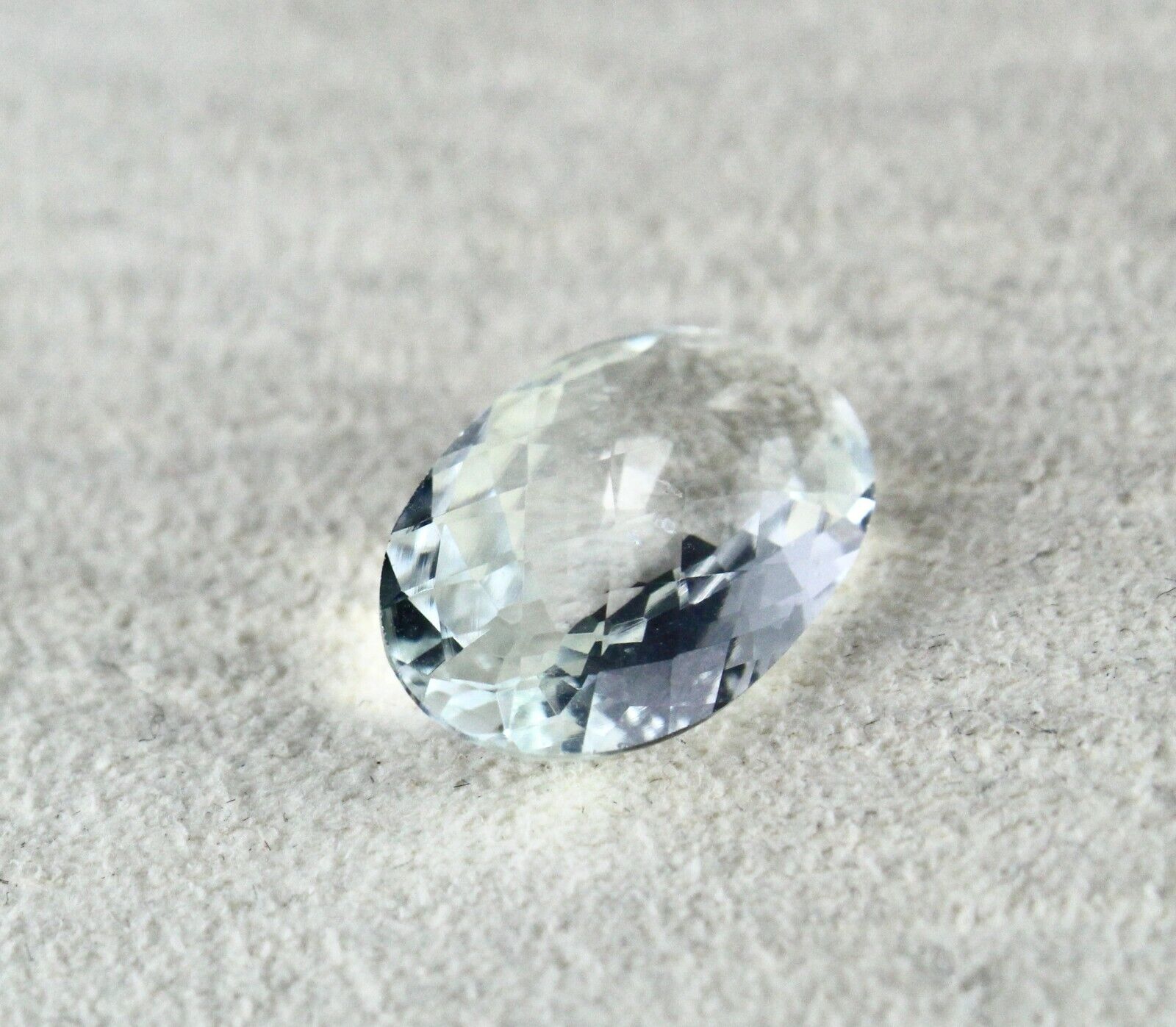 FINEST NATURAL BLUE AQUAMARINE OVAL CUT 6.36 CARATS GEMSTONE FOR RING PENDANT
