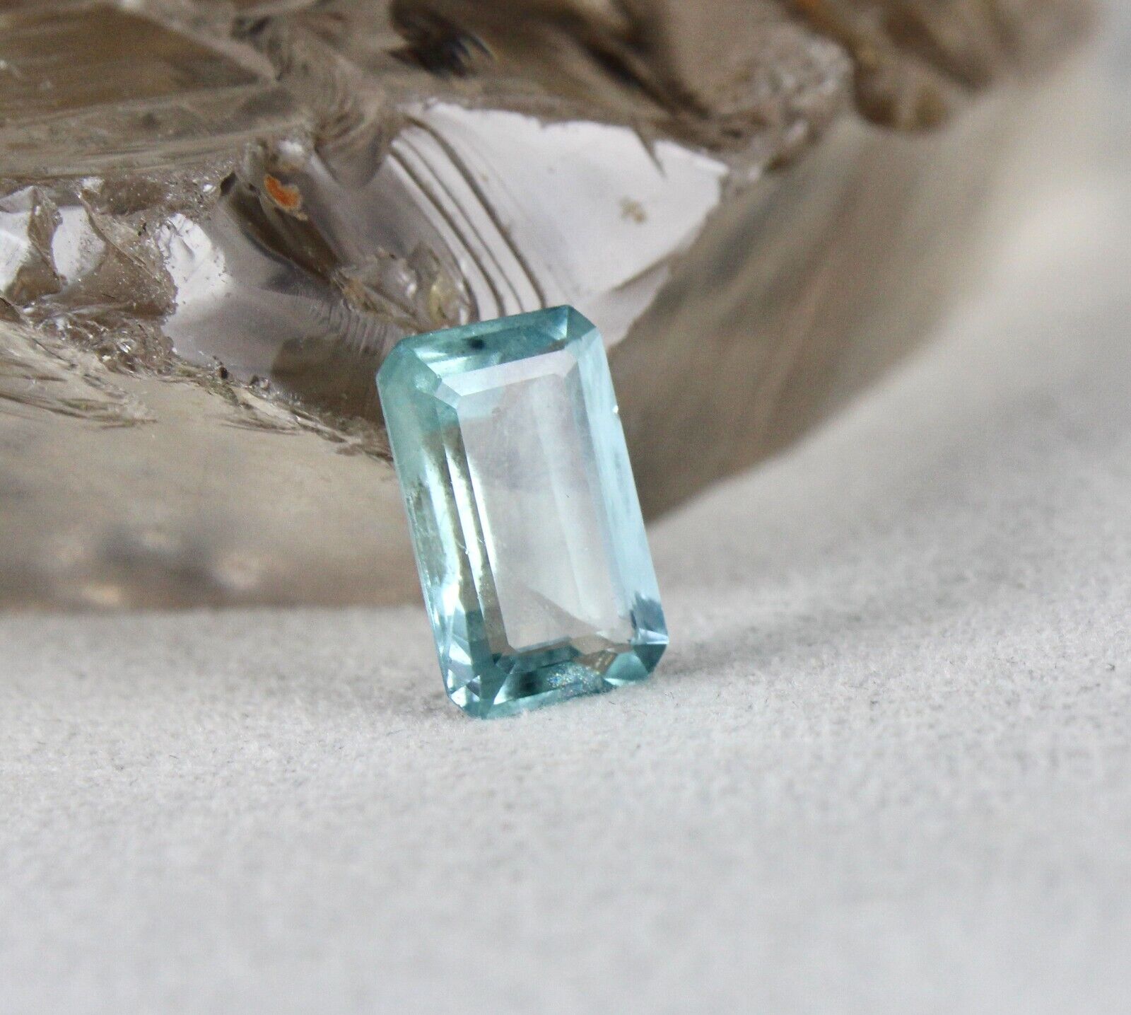 Natural Blue Aquamarine Cut Octagon 4.67 Carats Loose Gemstone For Ring Pendant