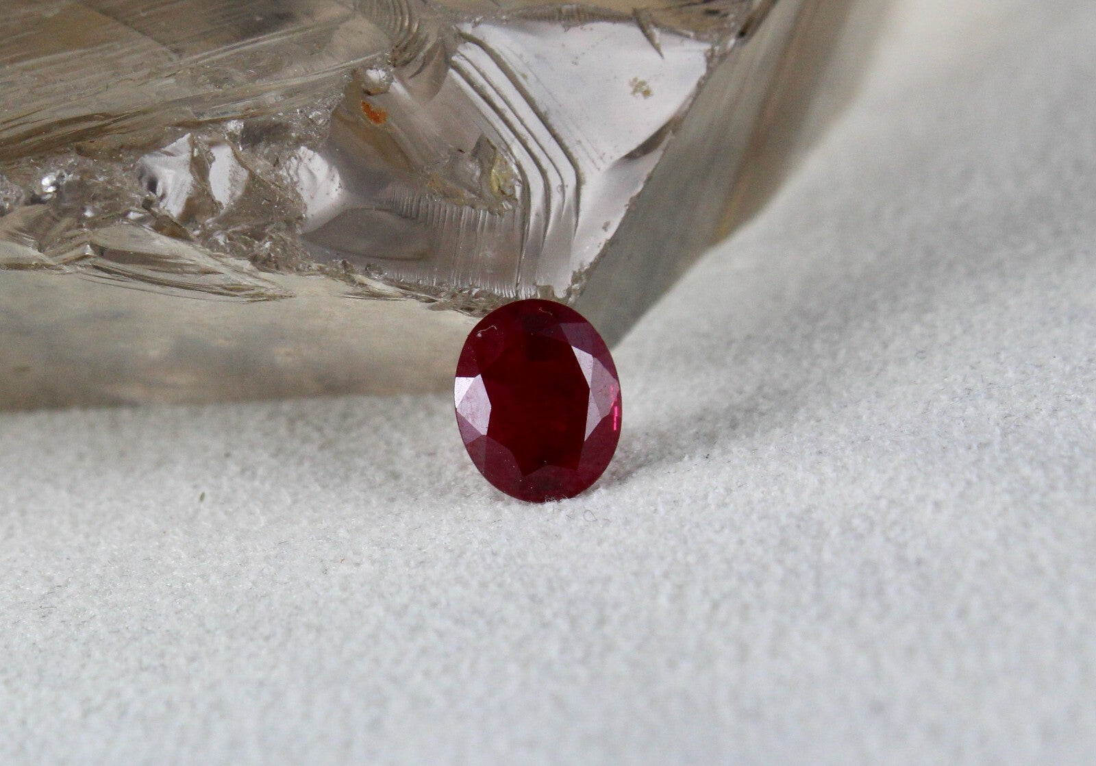 Certified Grs Heated Burma Ruby 3.14 Ct Gemstone Oval Ring Pendant