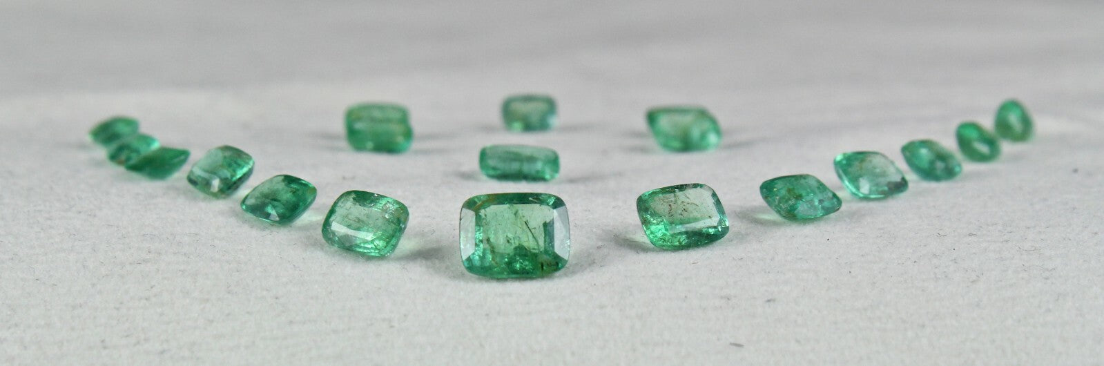 Certified Natural Emerald 18.93 Ct Cushion Loose Gemstone Necklace Earring Set
