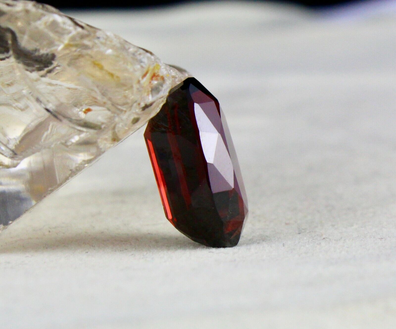 TOP NATURAL RED GARNET OVAL CUT 21X15MM 29.84 CARATS FINEST GEMSTONE FOR PENDANT