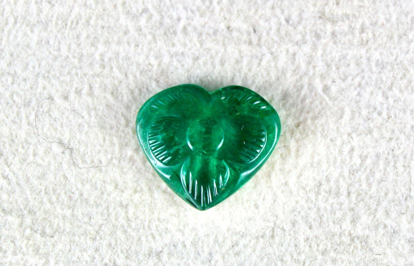 11X12 MM NATURAL ZAMBIAN EMERALD CARVED HEART SHAPE 3 CARATS GEMSTONE FOR RING