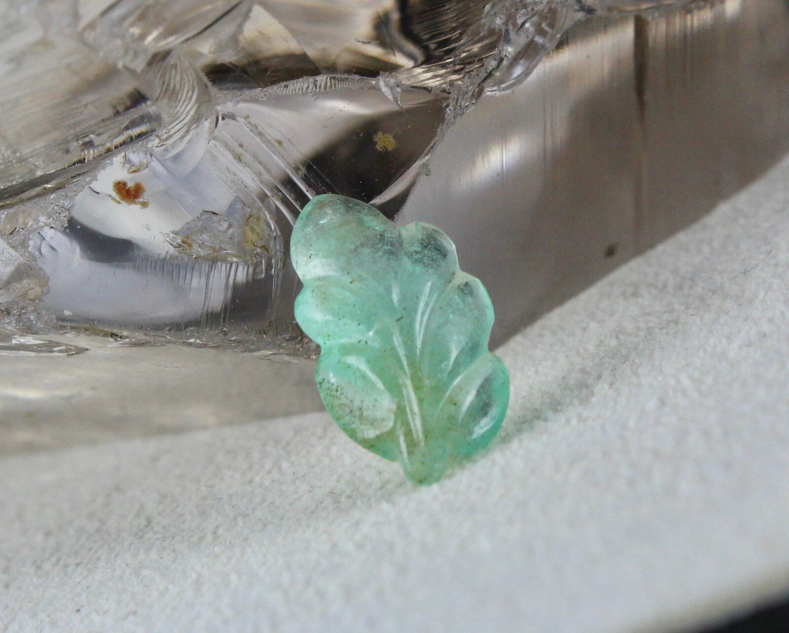 Natural Colombian Emerald Carved Leaf Gemstone Ring Pendant Design 6.06 Ct