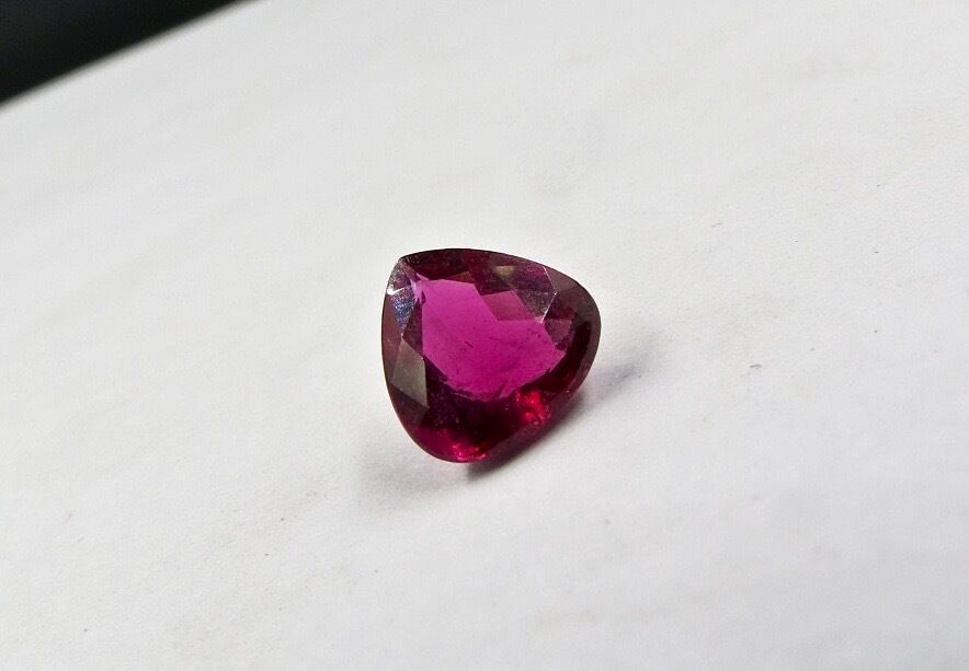 NATURAL PINK TOURMALINE RUBELLITE HEART CUT 2.84 CTS GEMSTONE FOR RING PENDANT