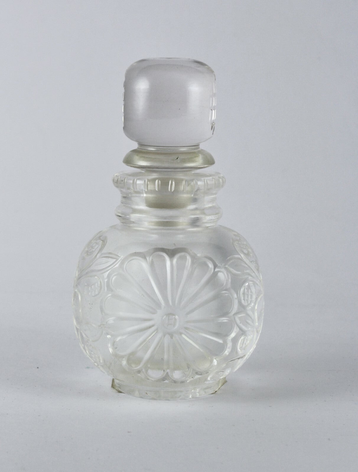 Certified Handcrafted Rock Crystal Quartz 1475ct Carved Perfume Bottle Decor