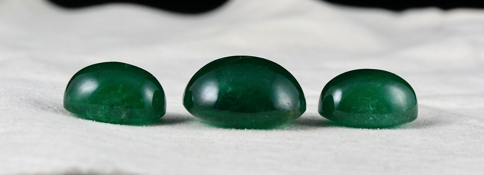 Certified Natural Zambian Emerald 82.92 Ct Oval Cabochon Gemstone Set