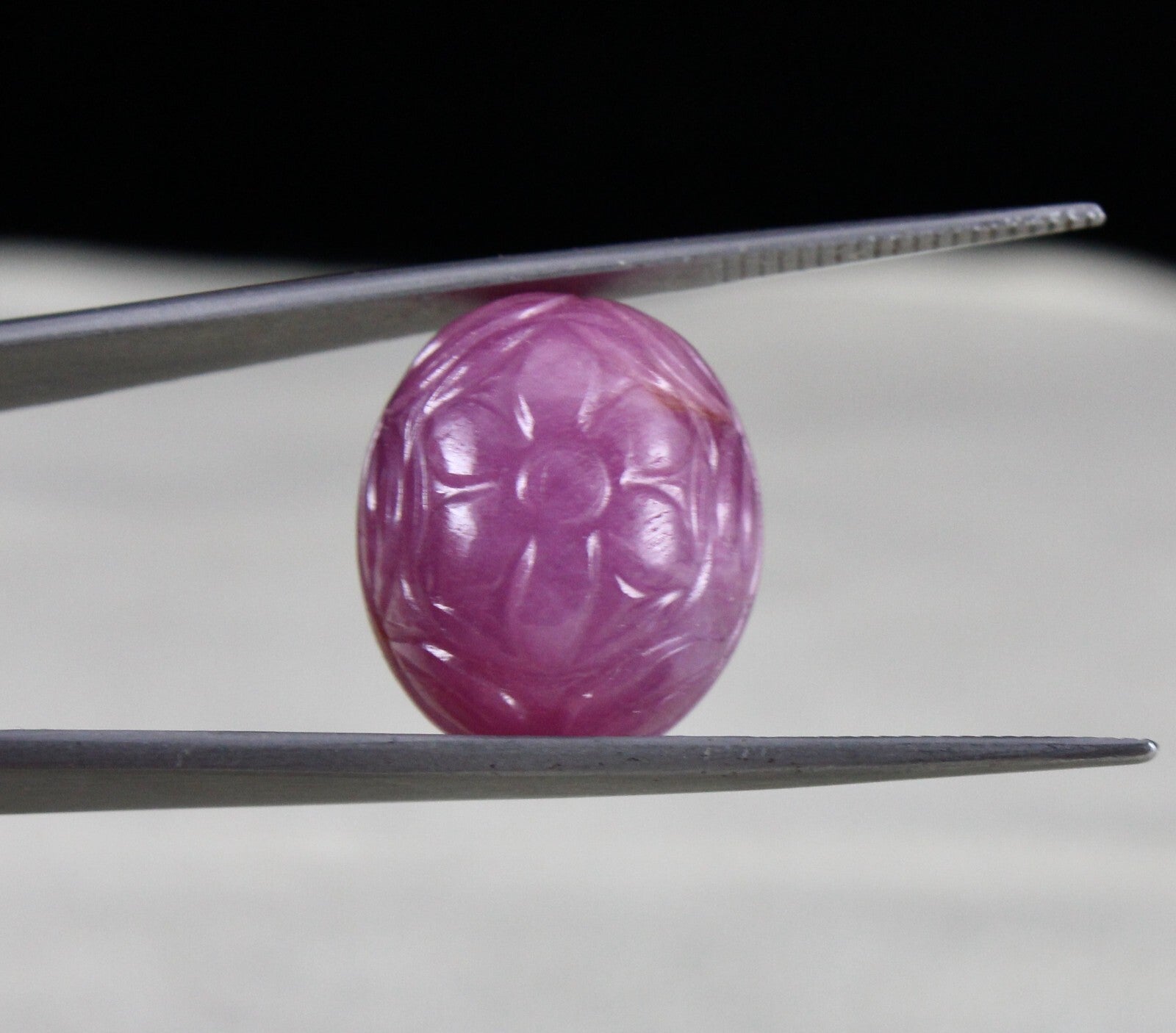 Natural Ruby 38ct Carved Oval 19mm Loose Gemstone For Pendant Ring