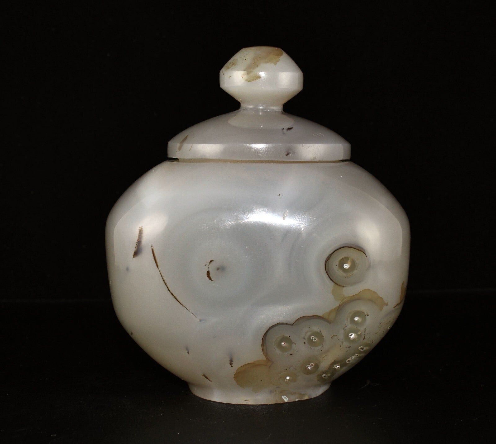 Certified Handcrafted 5" Natural Chalcedony 2806 Cts Carved Gemstone Home Decor