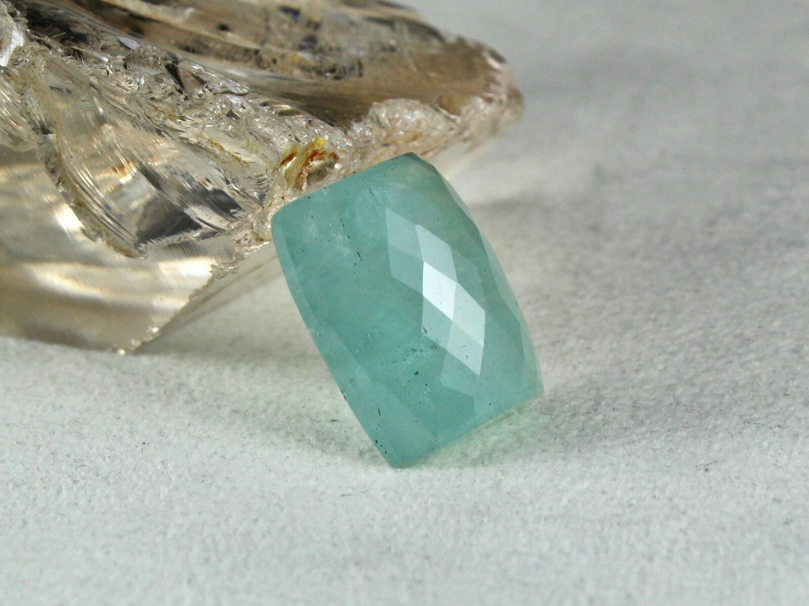 Certified Natural Aquamarine 44.30 Ct Cabochon Gemstone Pendant Brooch