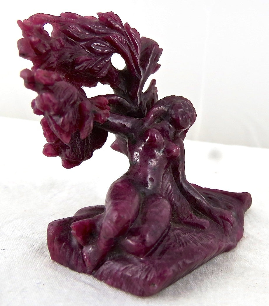 57x49mm Natural African Ruby Lady Figure 428ct Gemstone Statue Home Decor