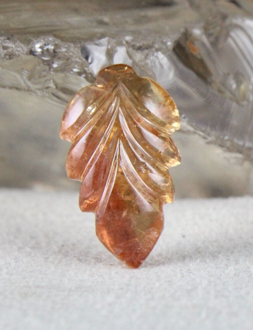 Natural Tourmaline 9.77ct Carved Leaf Gemstone For Ring Pendant Design