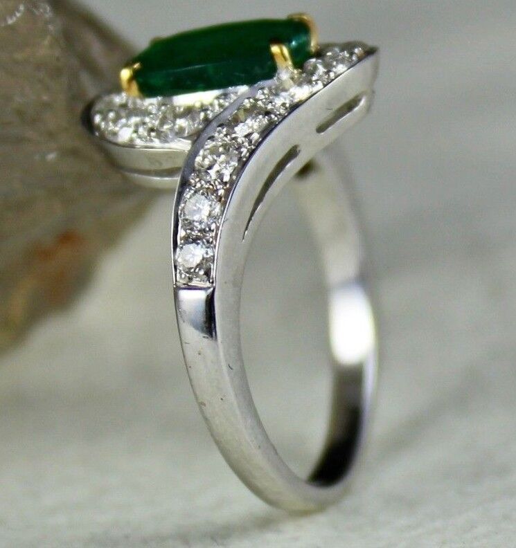 NATURAL ZAMBIAN EMERALD OVAL 1.50 CARATS GEMSTONE DIAMOND 18K GOLD LADIES RING