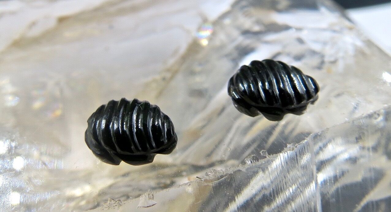 NATURAL GREENISH BLACK TOURMALINE CARVED LEAVES 2 PCS 6 CTS GEMSTONE FOR EARRING