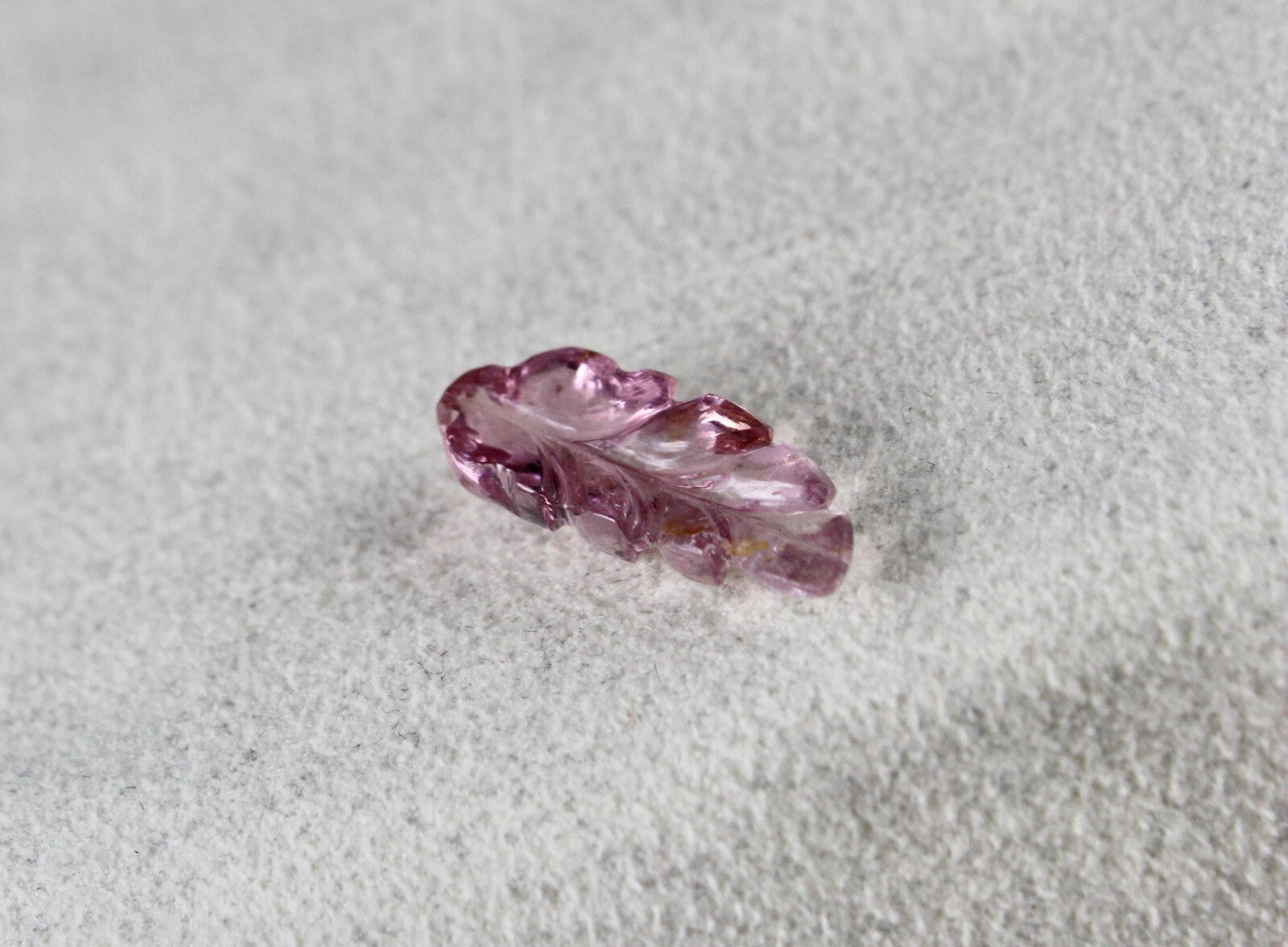 Natural Pink Tourmaline 4.78 Ct Carved Leaf Gemstone For Pendant Ring Design