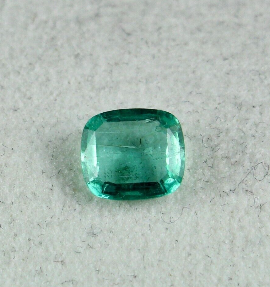 Emerald 7x7mm Cushion Cut 1.13 Ct Loose Gemstone Ring Pendant Design