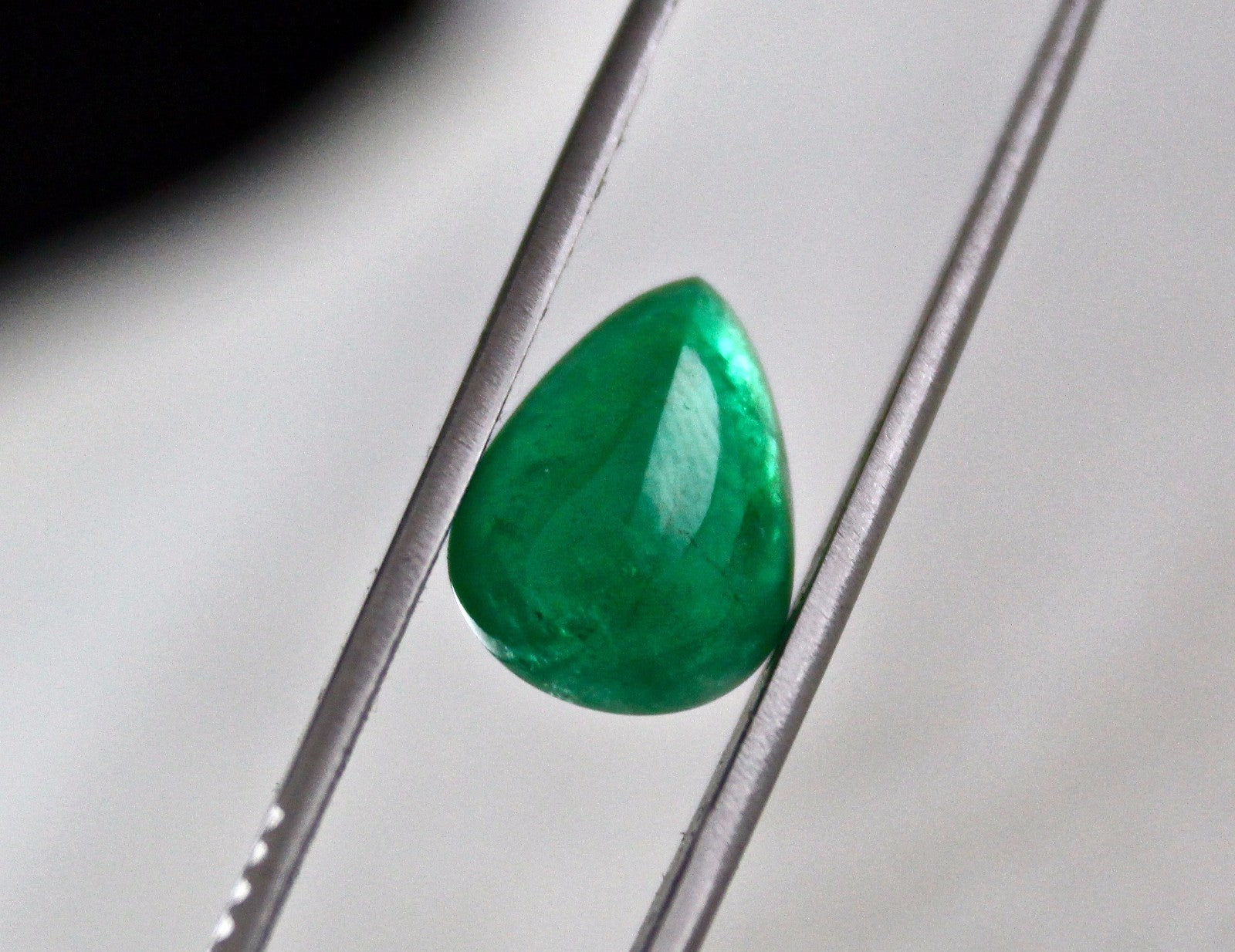 Certified Natural Zambia Emerald 5.59 Ct Pear Cabochon Gemstone For Ring Pendant