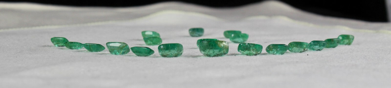 Certified Natural Emerald 18.93 Ct Cushion Loose Gemstone Necklace Earring Set
