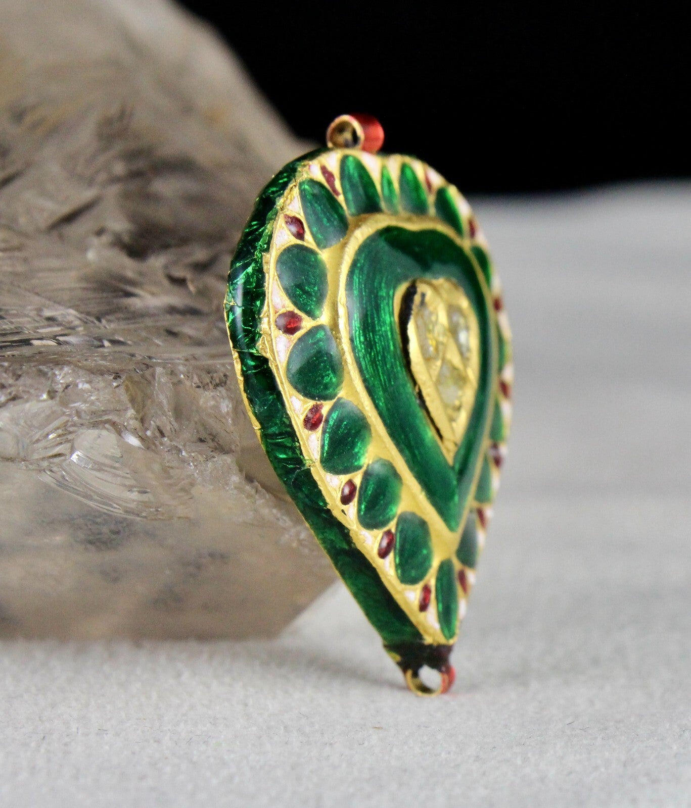 Certified Antique Green Jadau Natural Diamond 62.75ct Indian 22k Gold Pendant