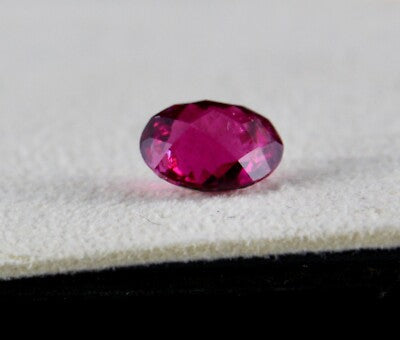 Natural Rubellite Pink Tourmaline 9x7mm Oval Cut Gemstone 2.57ct For Ring
