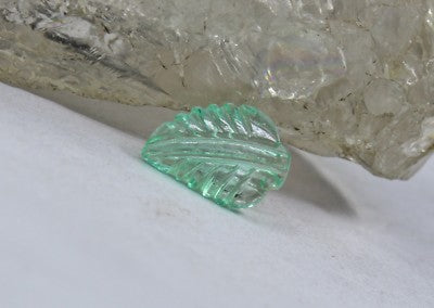 12x9 Mm Natural Colombian Emerald 2.47ct Carved Leaf Gemstone For Ring Pendant