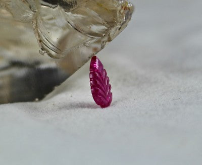 Old Natural No Heat Ruby Carved Leaves 2.07ct Gemstone Ring Pendant