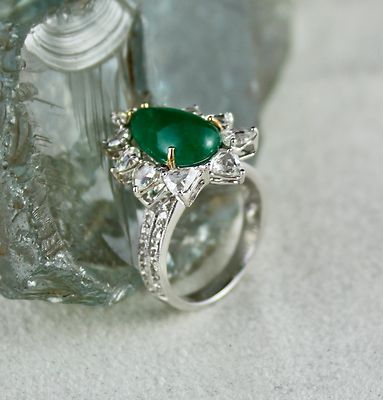 Certified Natural Emerald 33.79ct Pear Cabochon Natural Diamond 18k Gold Ring