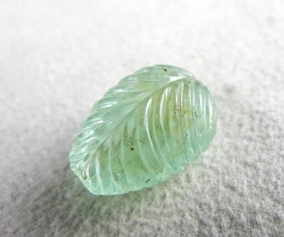 Certified Natural Emerald 17 Ct Carved Leaves Gemstone For Pendant Designing