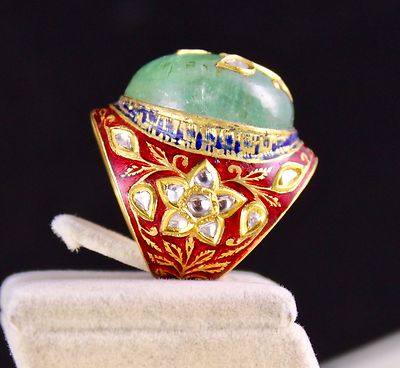 Certified Natural Colombian Emerald 132.50ct 22k Gold Jadau Diamond Ladies Ring