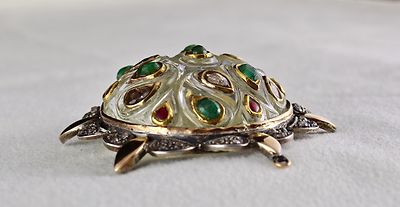 Certified Natural Rock Crystal Jadau Emerald Ruby 170ct Natural Diamond Pendant