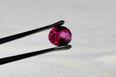 Natural Rubellite Pink Tourmaline 9x7mm Oval Cut Gemstone 2.57ct For Ring