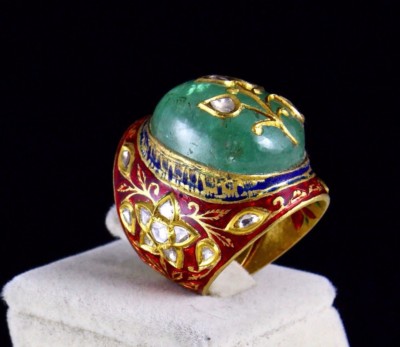 Certified Natural Colombian Emerald 132.50ct 22k Gold Jadau Diamond Ladies Ring