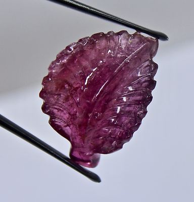 Pink Tourmaline Carved Leaf Gemstone 25.49ct For Designing Pendant