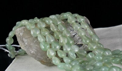 Natural Aventurine Jade 874 Ct Fancy Cabochon Beads Gemstone Necklace