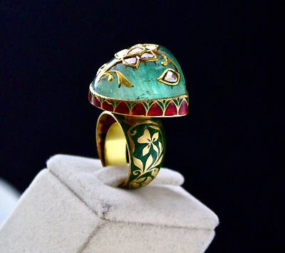 Certified Vintage Natural Emerald Cabochon Natural Diamond 22k Gold Ring
