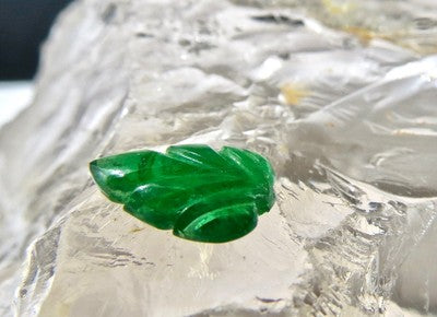 11x8 Mm Natural Zambian Emerald Carved Leaf Gem 1.67 Ct For Designing