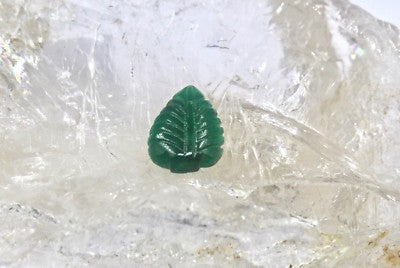Certified Zambia Green Natural Emerald 5.45 Ct Carved Leaf Gemstone For Ring