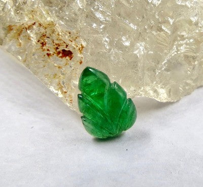 11x8 Mm Natural Zambian Emerald Carved Leaf Gem 1.67 Ct For Designing