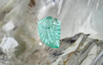 Certified Natural Colombia Emerald 6.10 Ct Carved Leaf Gemstone For Ring Pendant