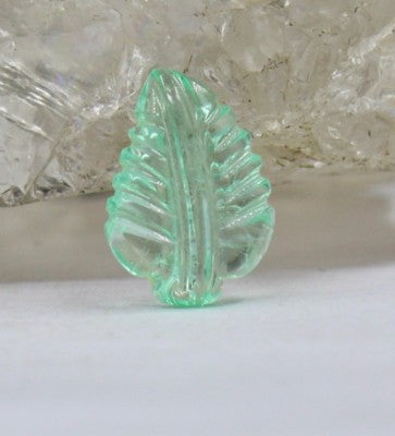 12x9 Mm Natural Colombian Emerald 2.47ct Carved Leaf Gemstone For Ring Pendant