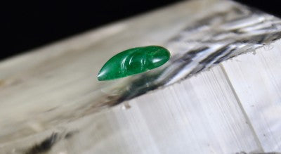 Zambia Natural Emerald Leaf Carved Gemstone 3.02 Ct For Rings Or Pendants