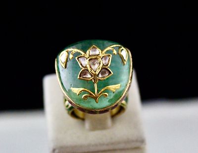 Certified Vintage Natural Emerald Cabochon Natural Diamond 22k Gold Ring