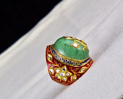 Certified Natural Colombian Emerald 132.50ct 22k Gold Jadau Diamond Ladies Ring